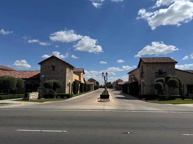 227 E Caldwell Ave, Visalia, CA for lease - Building Photo - Image 1 of 4