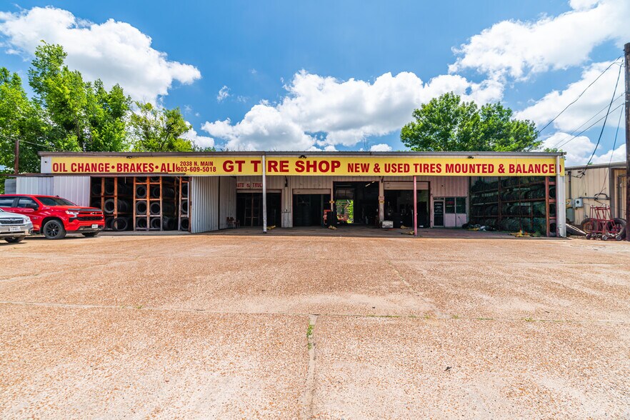 2038 N Main St, Paris, TX for sale - Building Photo - Image 1 of 18