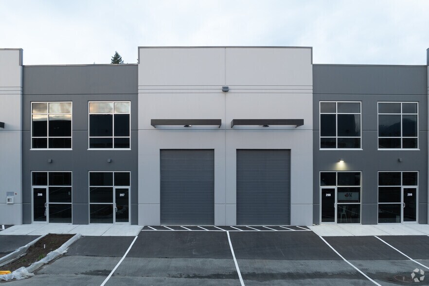 7990 Lickman Rd, Chilliwack, BC à louer - Photo du bâtiment - Image 2 de 3