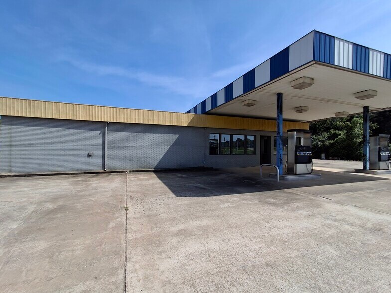 28 AR-62, Ash Flat, AR for lease - Building Photo - Image 2 of 2