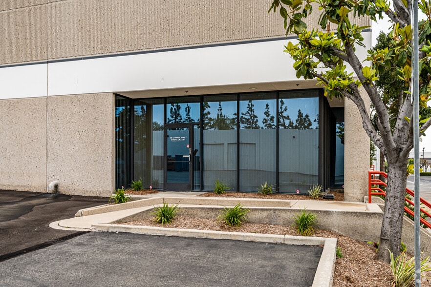 601 S Milliken Ave, Ontario, CA for lease - Building Photo - Image 2 of 7