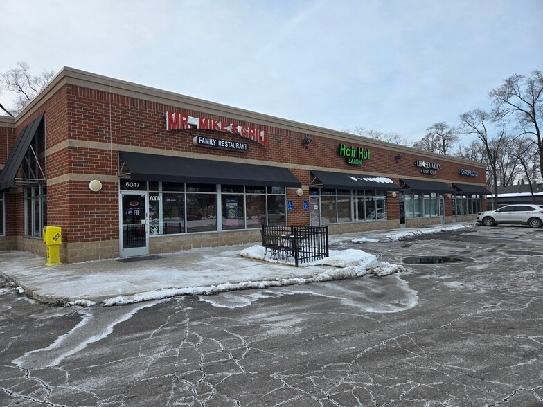 6005-6095 N Wayne Rd, Westland, MI à louer - Photo du bâtiment - Image 2 de 3