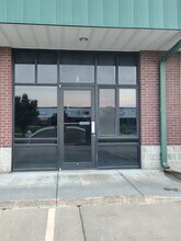 500 W South St, Lincoln, NE for lease Interior Photo- Image 2 of 7