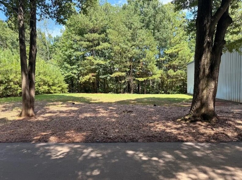 20409 Zion Ave, Cornelius, NC for lease - Other - Image 2 of 4