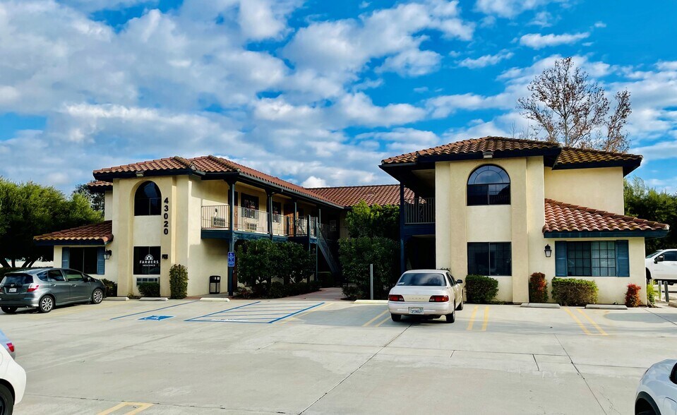 43020 Black Deer Loop, Temecula, CA à louer - Photo du bâtiment - Image 1 de 9