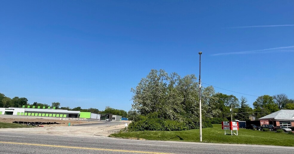 7725 Watson Rd, Saint Louis, MO à vendre - Photo du bâtiment - Image 2 de 4