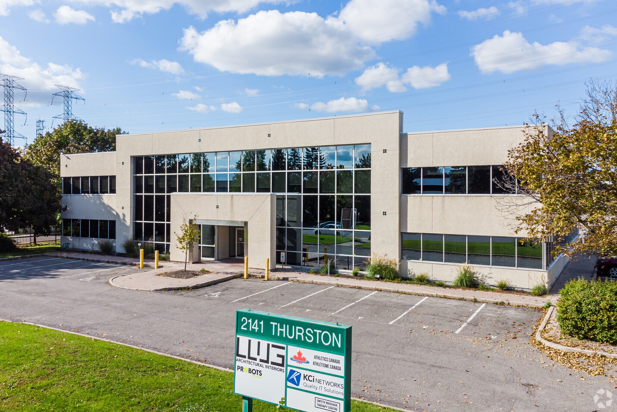 2141 Thurston Dr, Ottawa, ON à vendre Photo principale- Image 1 de 1