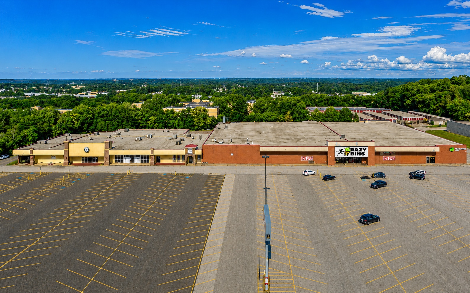1886 Buchholzer Blvd, Akron, OH for lease Building Photo- Image 1 of 6