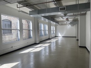 316 W 2nd St, Los Angeles, CA for lease Interior Photo- Image 1 of 7