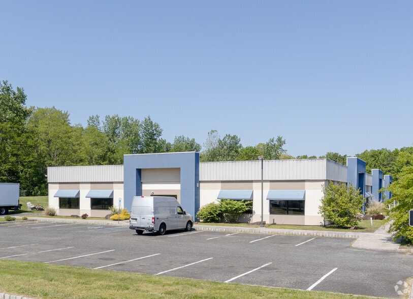 5 Nami Ln, Hamilton, NJ for sale - Building Photo - Image 3 of 12