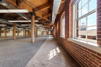 2020 Baltimore Ave, Kansas City, MO for lease Interior Photo- Image 2 of 10