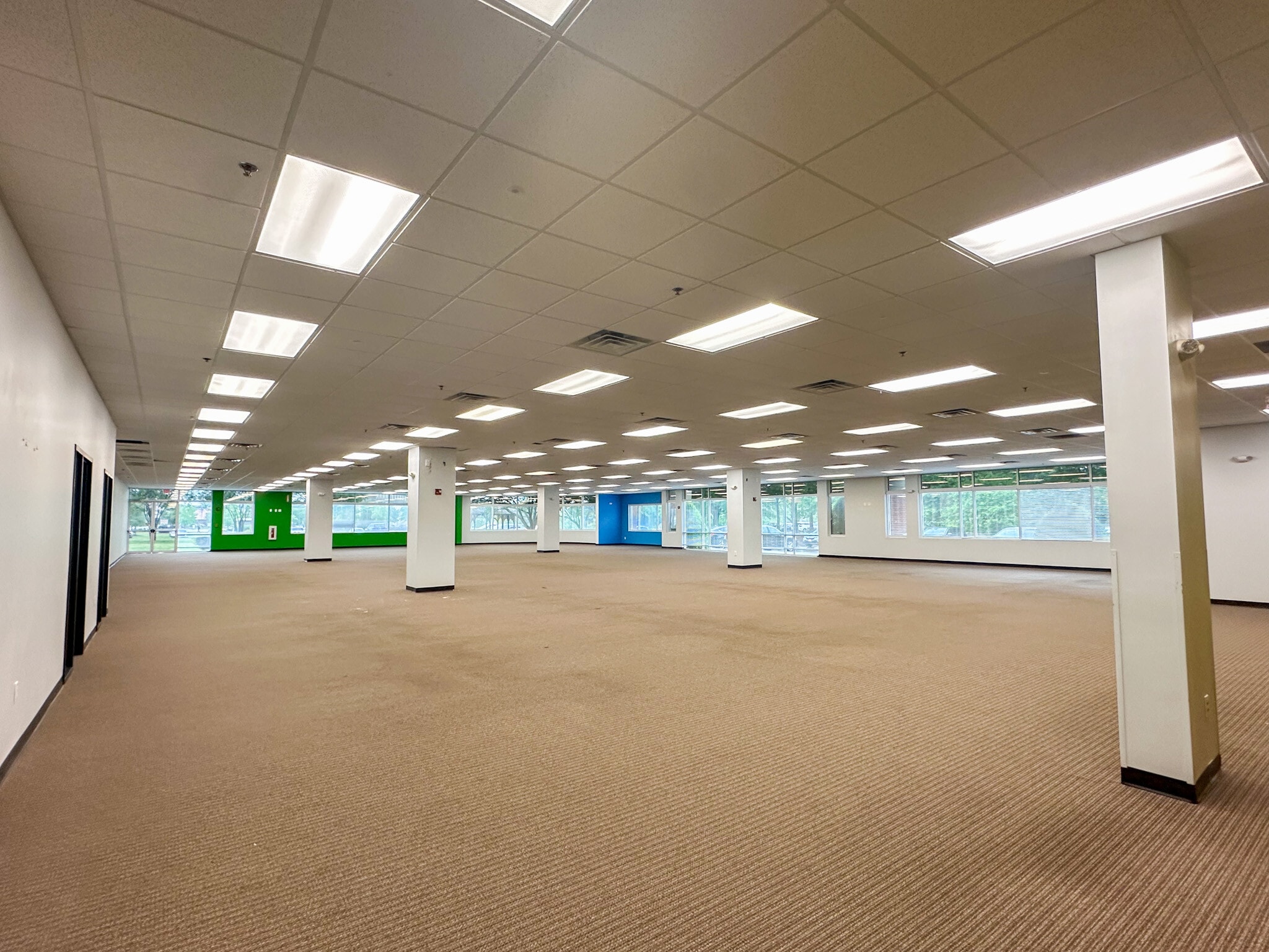 7027 Old Madison Pike NW, Huntsville, AL for lease Interior Photo- Image 1 of 12