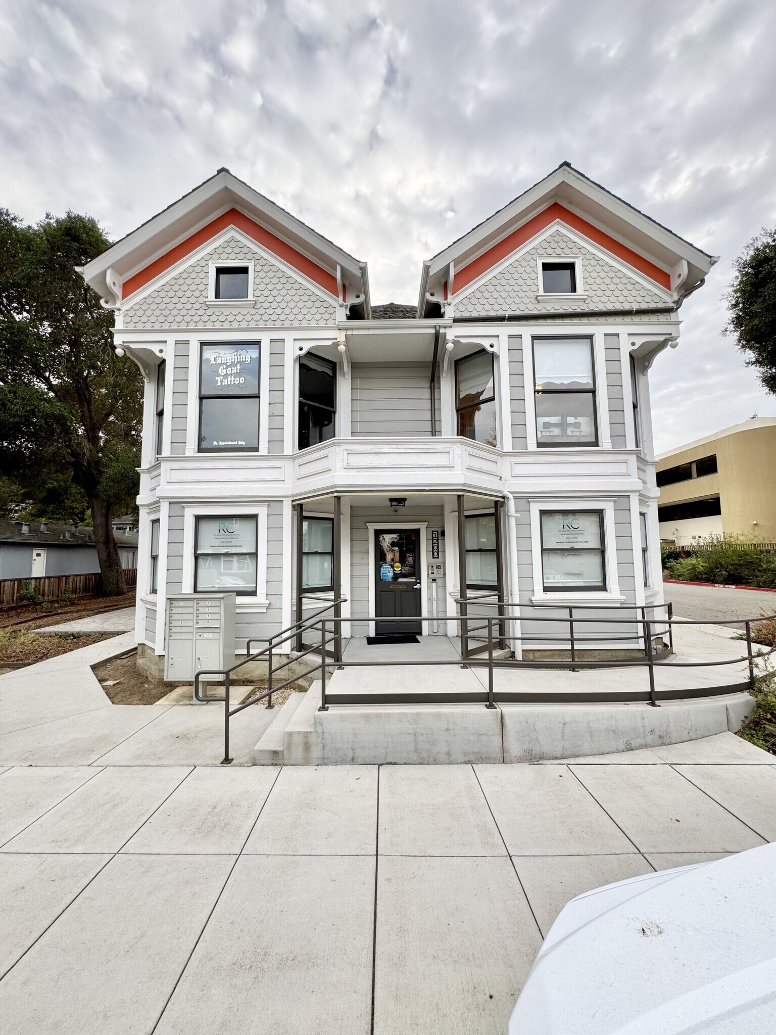 1200 6th Ave, Belmont, CA à louer Photo principale- Image 1 de 8