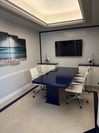 Plus de détails pour 297-311 Airport Pulling Rd N, Naples, FL - Bureau/Commerce de détail à louer