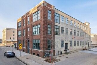 Plus de détails pour 612 W Main St, Madison, WI - Bureau à louer