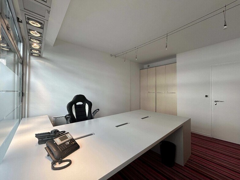 76 Rue Cuvier, Lyon for sale - Interior Photo - Image 2 of 6