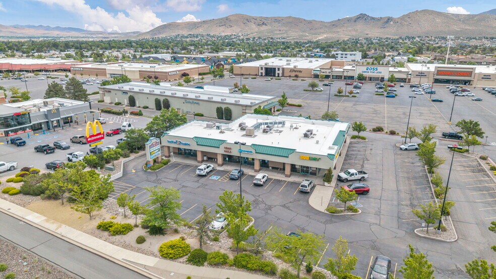 3947-3959 S Carson St, Carson City, NV à vendre - Photo du bâtiment - Image 1 de 5