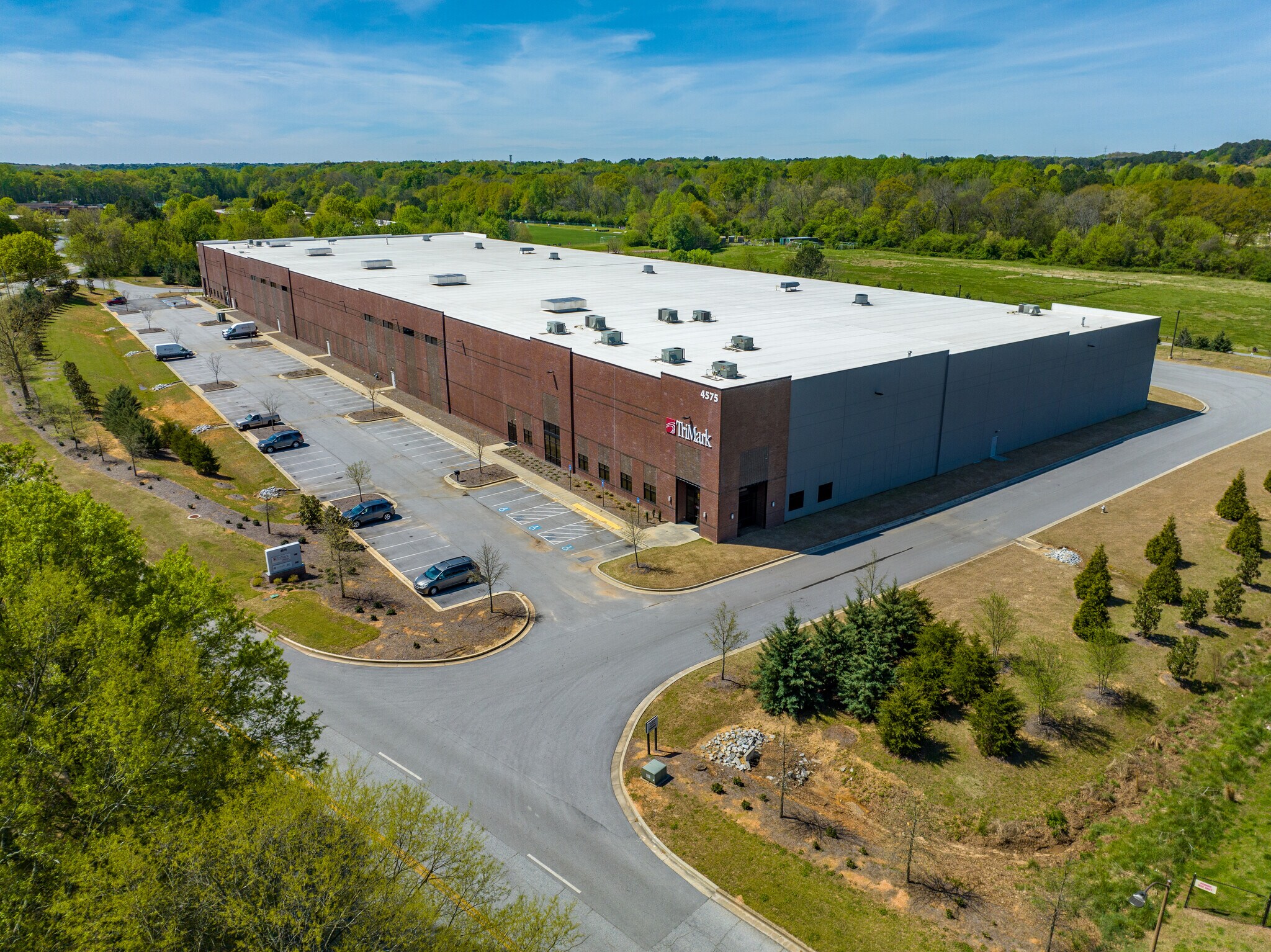 4575 River Green Pky, Duluth, GA à louer Photo principale- Image 1 de 9