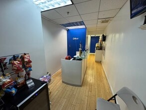 7000 E Kennedy Blvd, Guttenberg, NJ for lease Interior Photo- Image 2 of 11