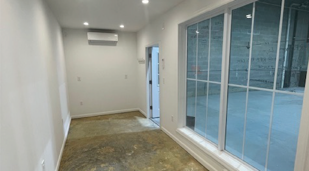 18-23 41st St, Astoria, NY for lease - Interior Photo - Image 3 of 3