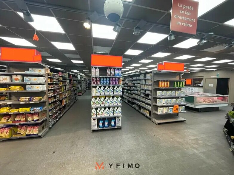 Retail in Boinvilliers for sale - Interior Photo - Image 2 of 6