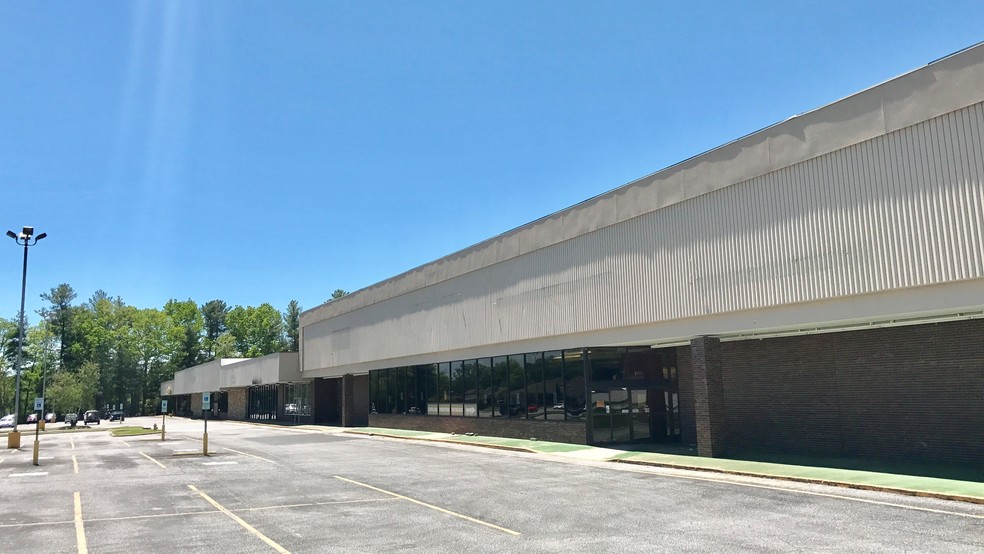 2621 Hendersonville Rd, Arden, NC for lease - Building Photo - Image 2 of 3