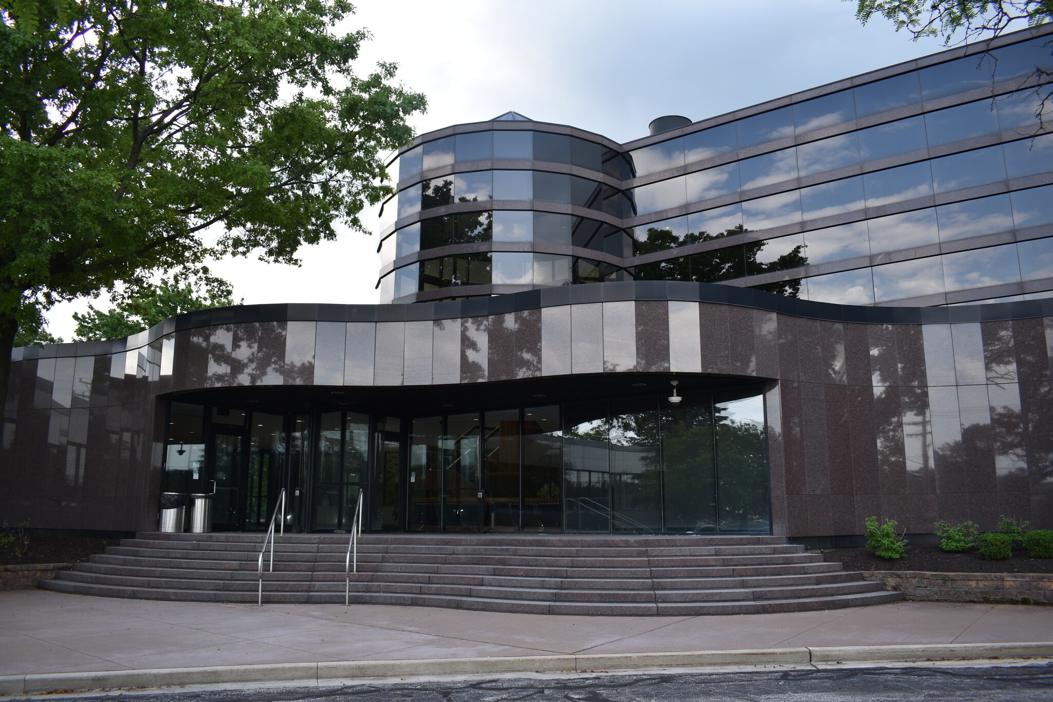 25425 Center Ridge Rd, Westlake, OH for lease Building Photo- Image 1 of 7