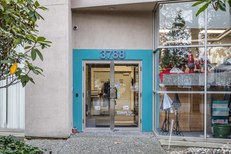 3788 North Fraser Way, Burnaby, BC for lease - Building Photo - Image 3 of 3