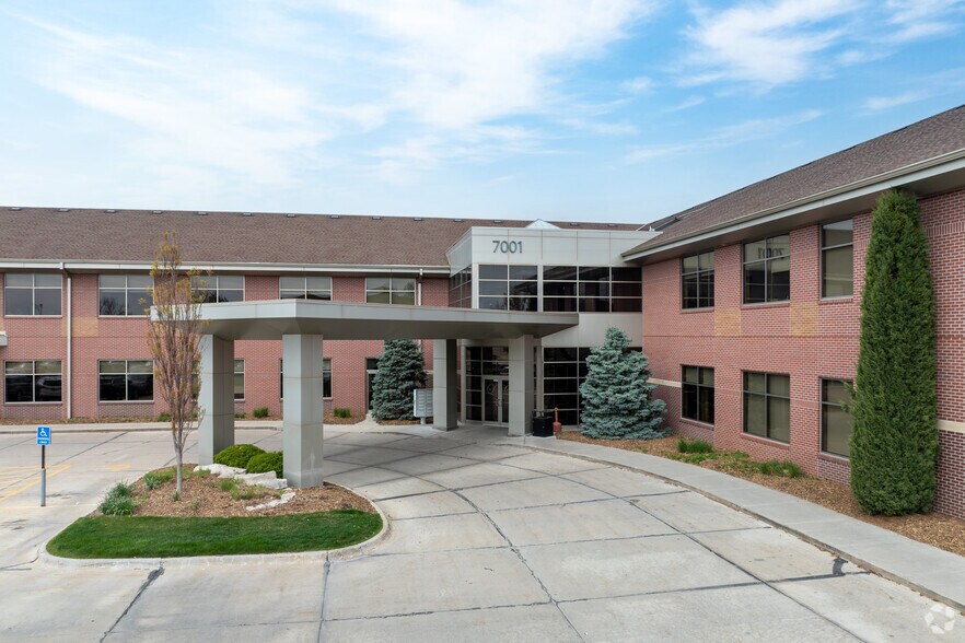 7001 A St, Lincoln, NE à louer - Photo principale - Image 1 de 5