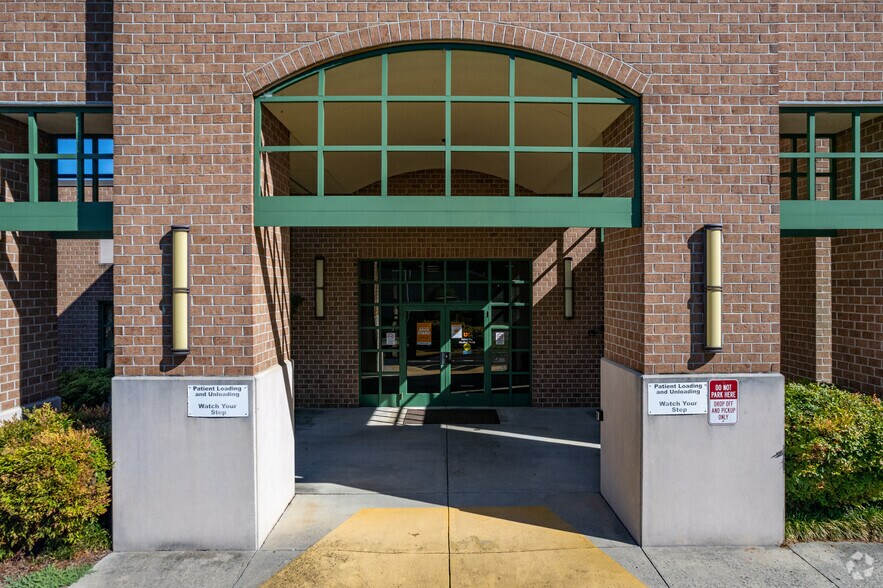 4005 Fountain Valley Dr, Knoxville, TN à louer - Photo du bâtiment - Image 3 de 17