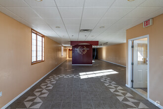 1338 N Taylor Dr, Sheboygan, WI for lease Interior Photo- Image 1 of 1