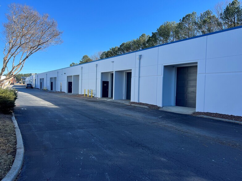 6000 Dawson Blvd, Norcross, GA à louer - Photo du bâtiment - Image 2 de 17