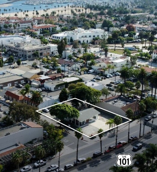 34 E Montecito St, Santa Barbara, CA à louer - Photo du bâtiment - Image 2 de 7