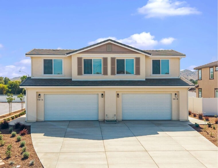 5852 Norwood Ave, Riverside, CA à vendre - Photo du bâtiment - Image 3 de 104
