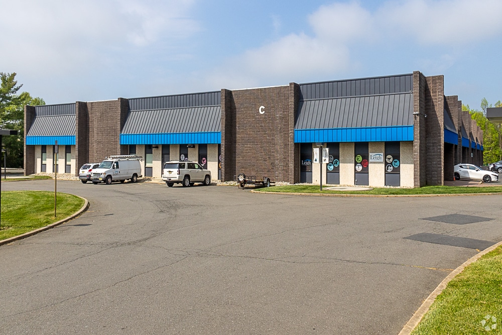 45 Everett Dr, Princeton Junction, NJ for lease Primary Photo- Image 1 of 23