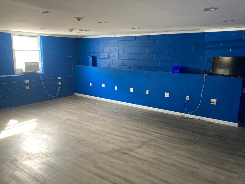 38 Main St, Little Ferry, NJ à louer - Photo intérieure - Image 3 de 8