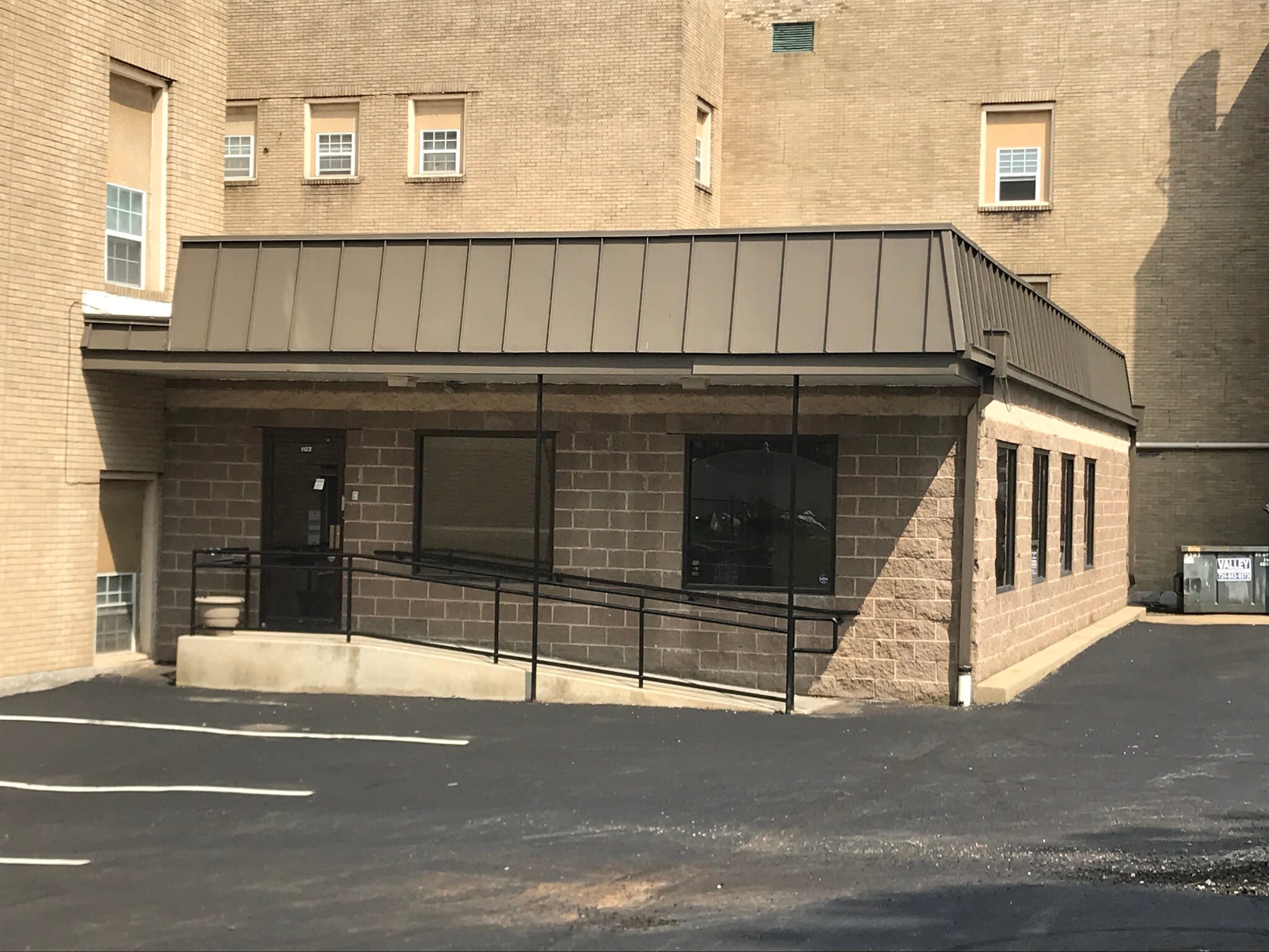 1123 Vance Ave, Coraopolis, PA for lease Building Photo- Image 1 of 5