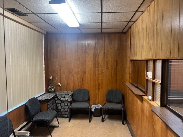 15929 W 7 Mile Rd, Detroit, MI à vendre - Photo du bâtiment - Image 3 de 6
