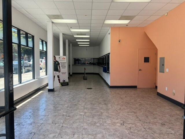 2498 Mission St, San Francisco, CA à louer - Photo du bâtiment - Image 3 de 4