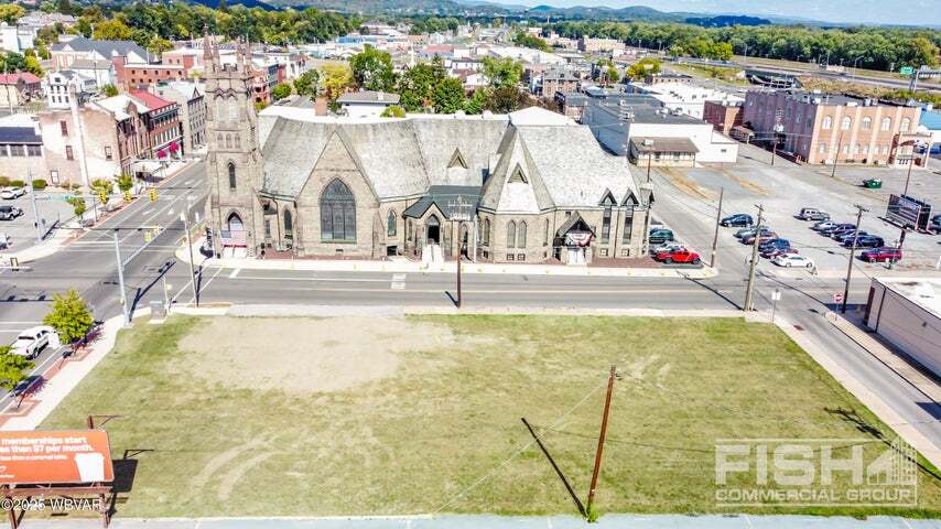 52 E 3rd St, Williamsport, PA à vendre - Photo du bâtiment - Image 2 de 3