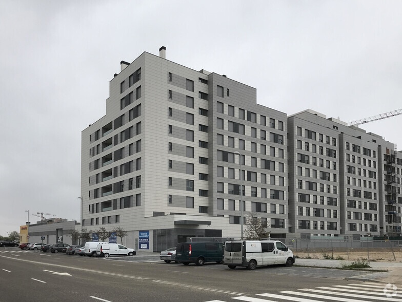 Calle José Antonio Fernández Ordóñez, 45, Madrid, Madrid à louer - Photo principale - Image 1 de 2
