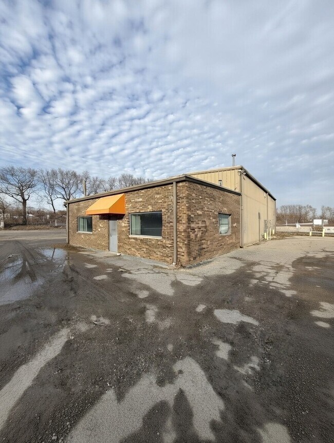 More details for 1225 Channahon Rd, Joliet, IL - Industrial for Lease