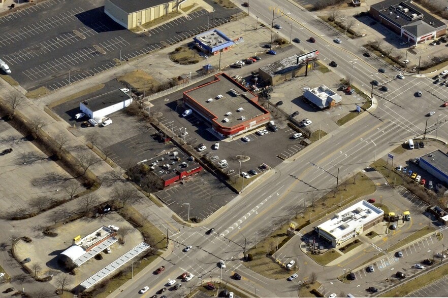 2900 Wilmington Pike, Kettering, OH à louer - Photo du bâtiment - Image 2 de 2