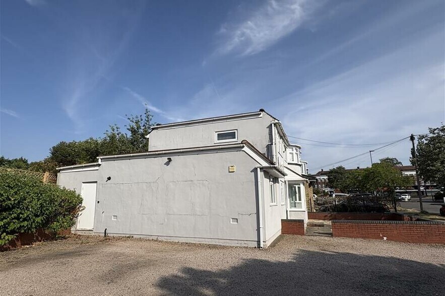 7 Ridgacre Ln, Birmingham à vendre - Photo du bâtiment - Image 2 de 12
