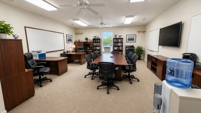 4 N Berlin Pike, Lovettsville, VA for lease Interior Photo- Image 1 of 9