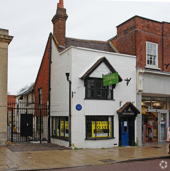 6 High St, Petersfield for lease - Building Photo - Image 3 of 25