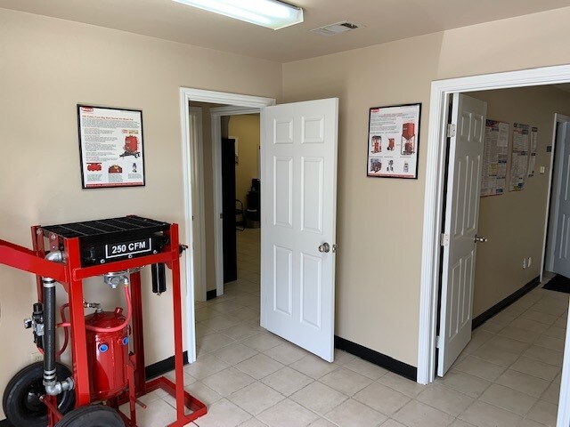 2145 Stillwater, Beaumont, TX à louer - Photo du bâtiment - Image 3 de 8