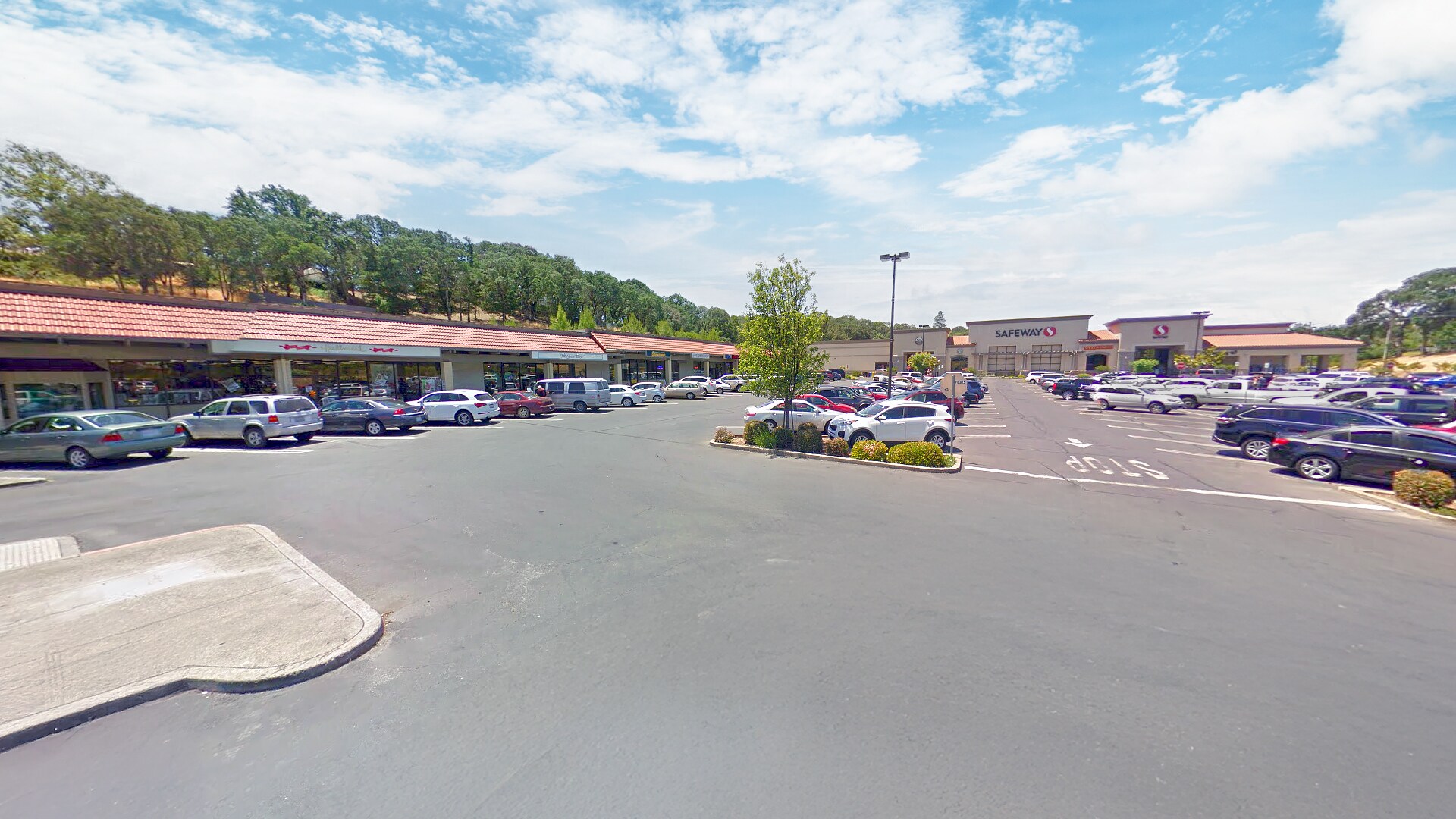 845-1071 11th St, Lakeport, CA à louer Photo principale- Image 1 de 2