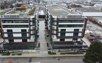 8250 Manitoba St, Vancouver, BC à louer Photo du bâtiment- Image 2 de 12