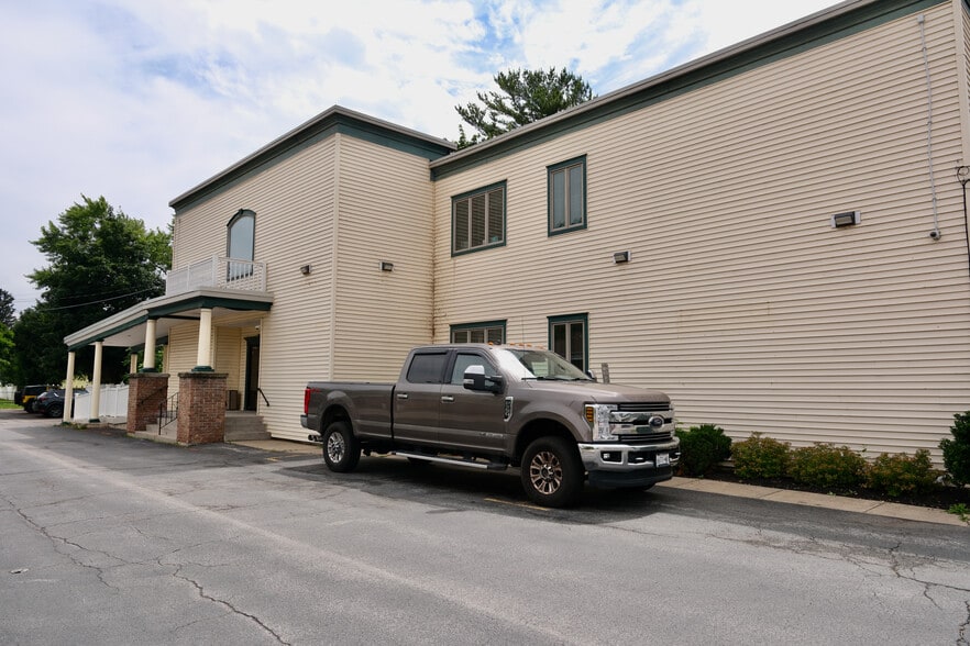 4085 Seneca St, West Seneca, NY for lease - Building Photo - Image 3 of 18